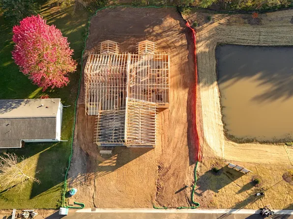 622 Sundance St, Amery, WI 54001