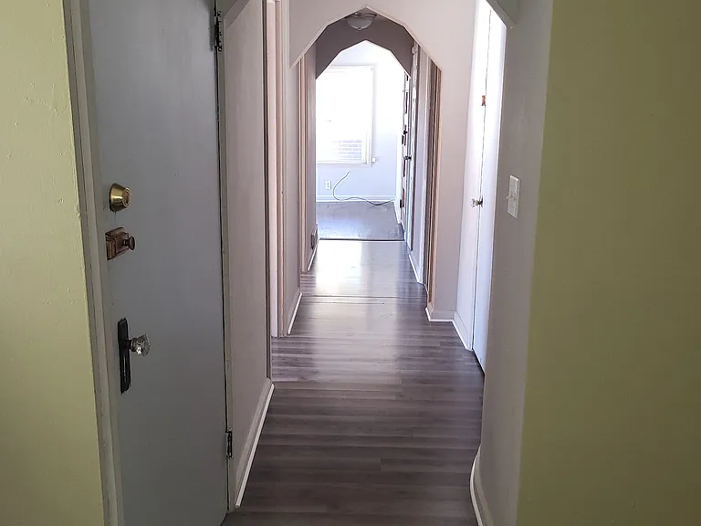 402 N Main St #1 — Photo 8