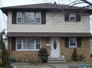 8 Short St, Lodi, NJ 07644