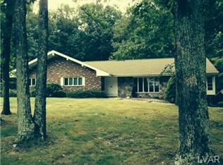 270 Kennedy Dr, Roseto, PA 18013