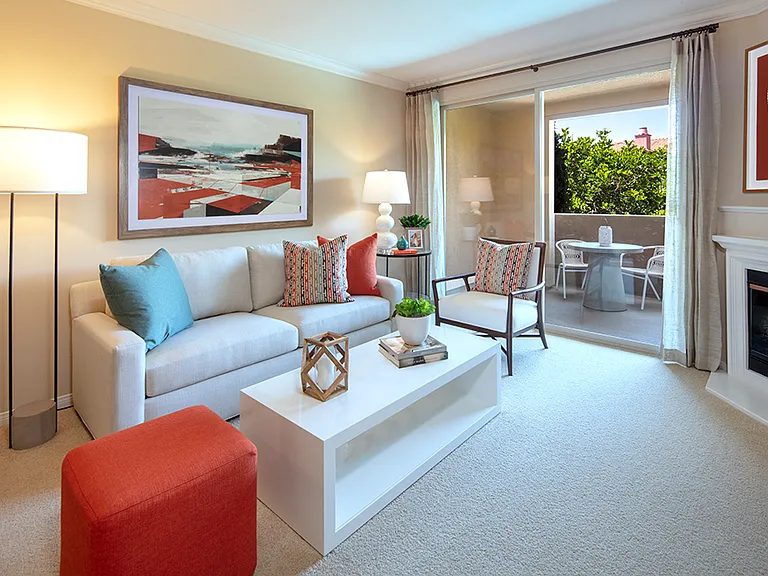 Portola Place Apartment Homes — Photo 11