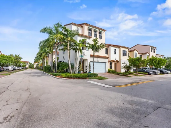 (undisclosed Address), Hollywood, FL 33029