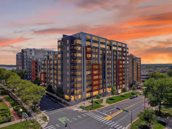 309 W Washington AVENUE #614, Madison, WI 53703