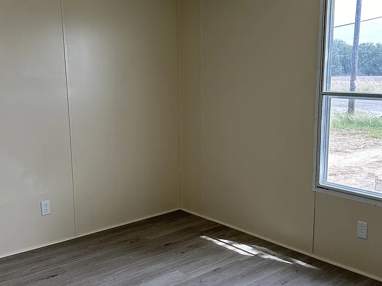 1325 Harris Hill Rd — Photo 7