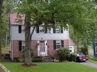 27 Arlington Rd, Melrose, MA 02176