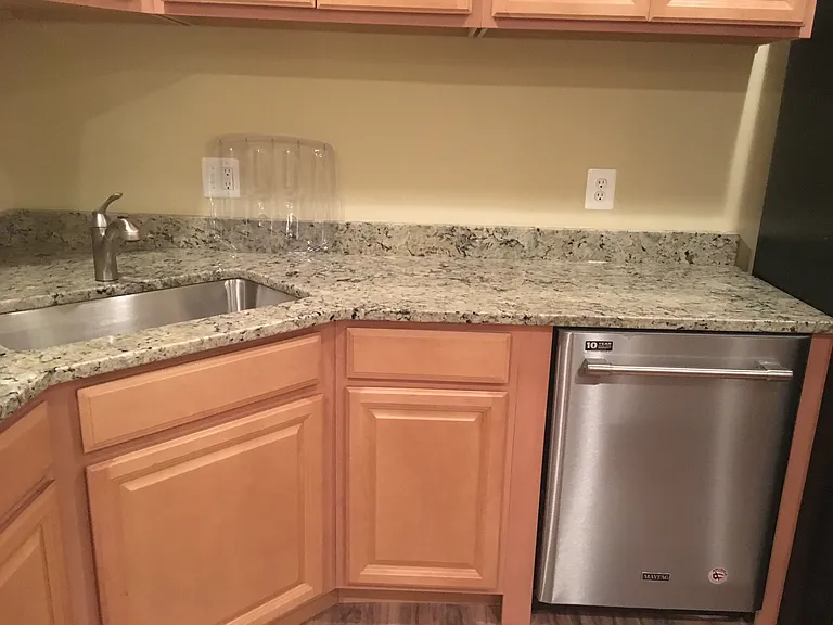 8102 Westchester Dr #B — Photo 14