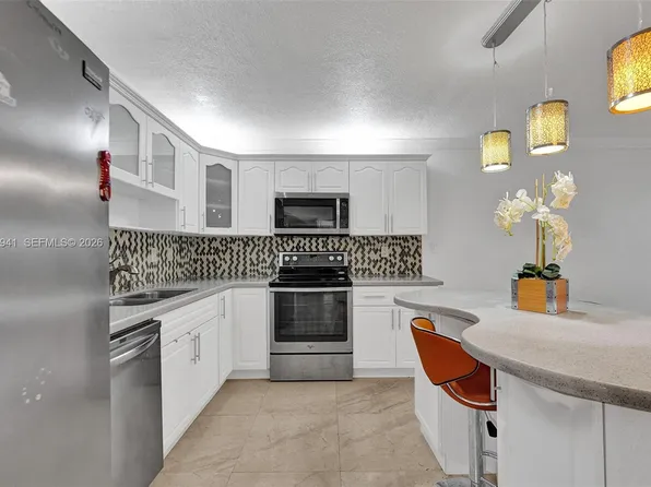 21300 San Simeon Way APT P6, North Miami Beach, FL 33179