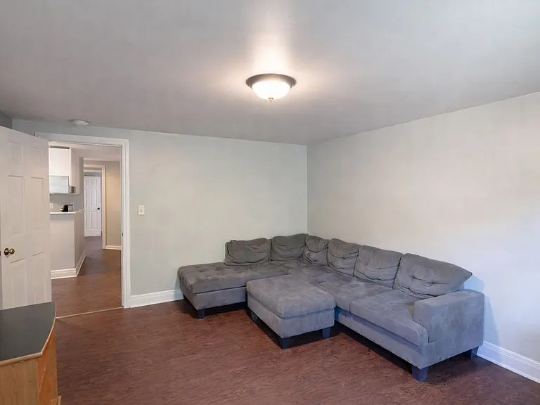 217 Columbia St — Photo 20