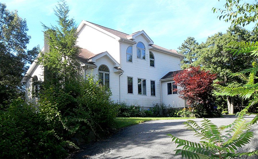 1st image of 19 Scenic Rd