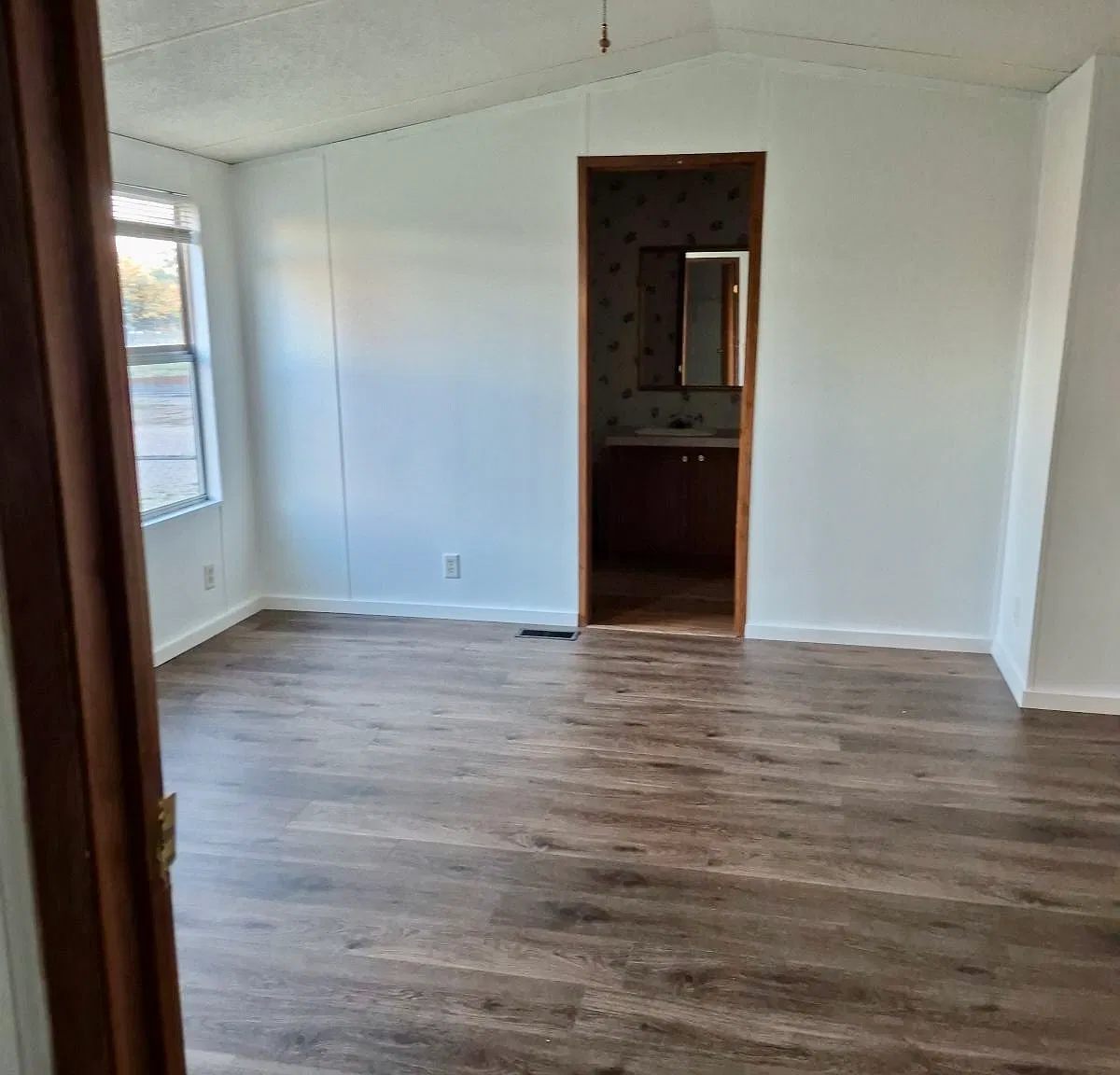3 bed, 1200 sqft, $1,500 — Photo 4