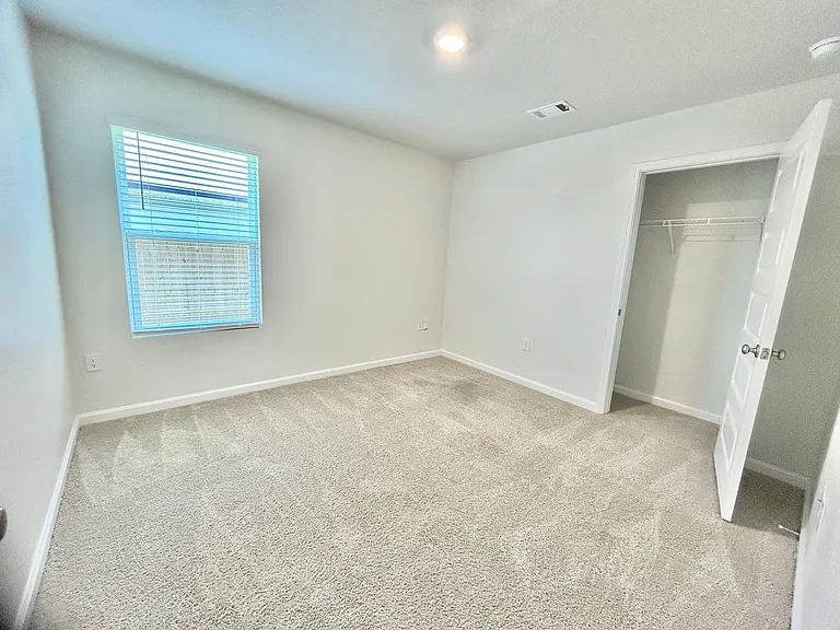 5386 Peach Dr — Photo 12
