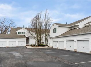3 Smithfield Ct, Basking Ridge, NJ 07920