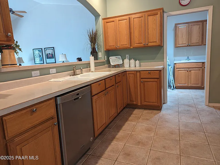 2365 Sequoia Dr — Photo 6