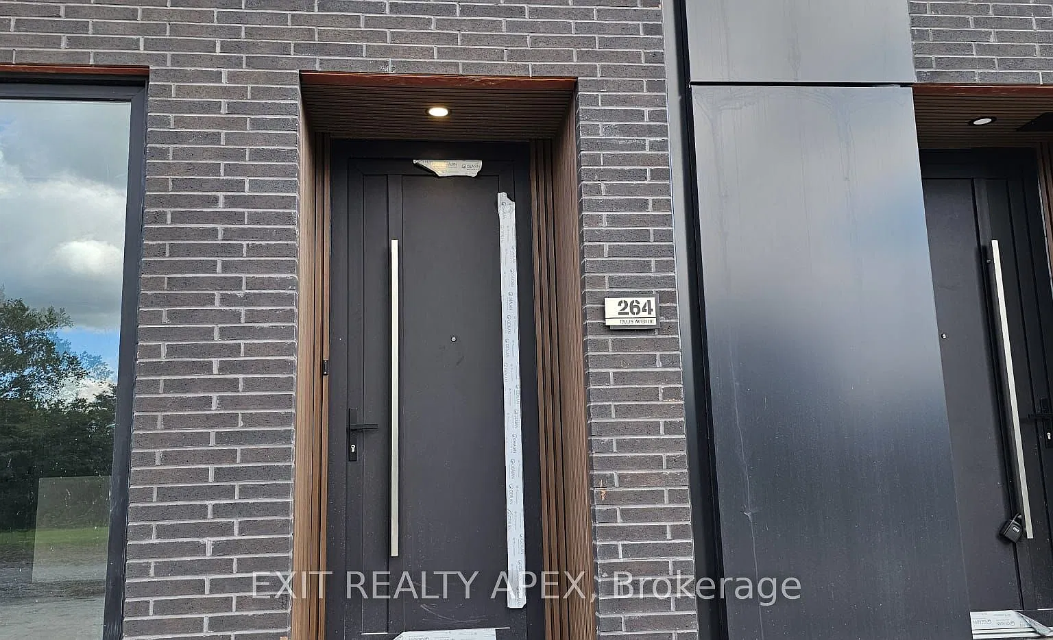 2 bed, $2,500 — Photo 3