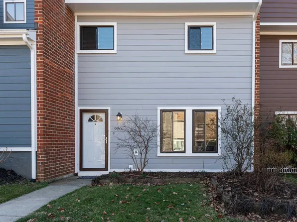 920 Prescelly Pl, Charlottesville, VA 22901