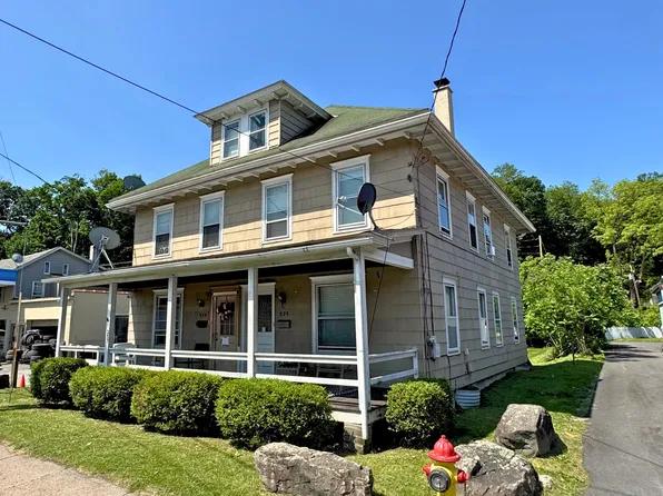 373-375 N Courtland St, East Stroudsburg, PA 18301