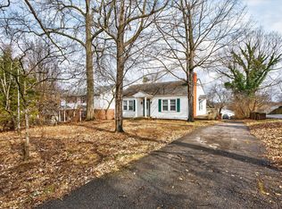 534 Old Peacock Rd, Paris, KY 40361