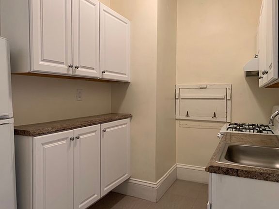 4th image of 2 Ware St APT 101