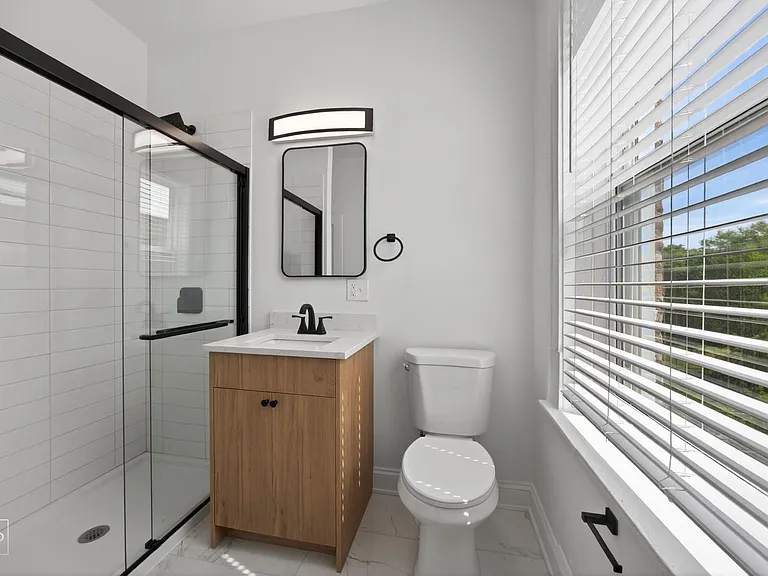 GS Arthur Flats — Photo 56