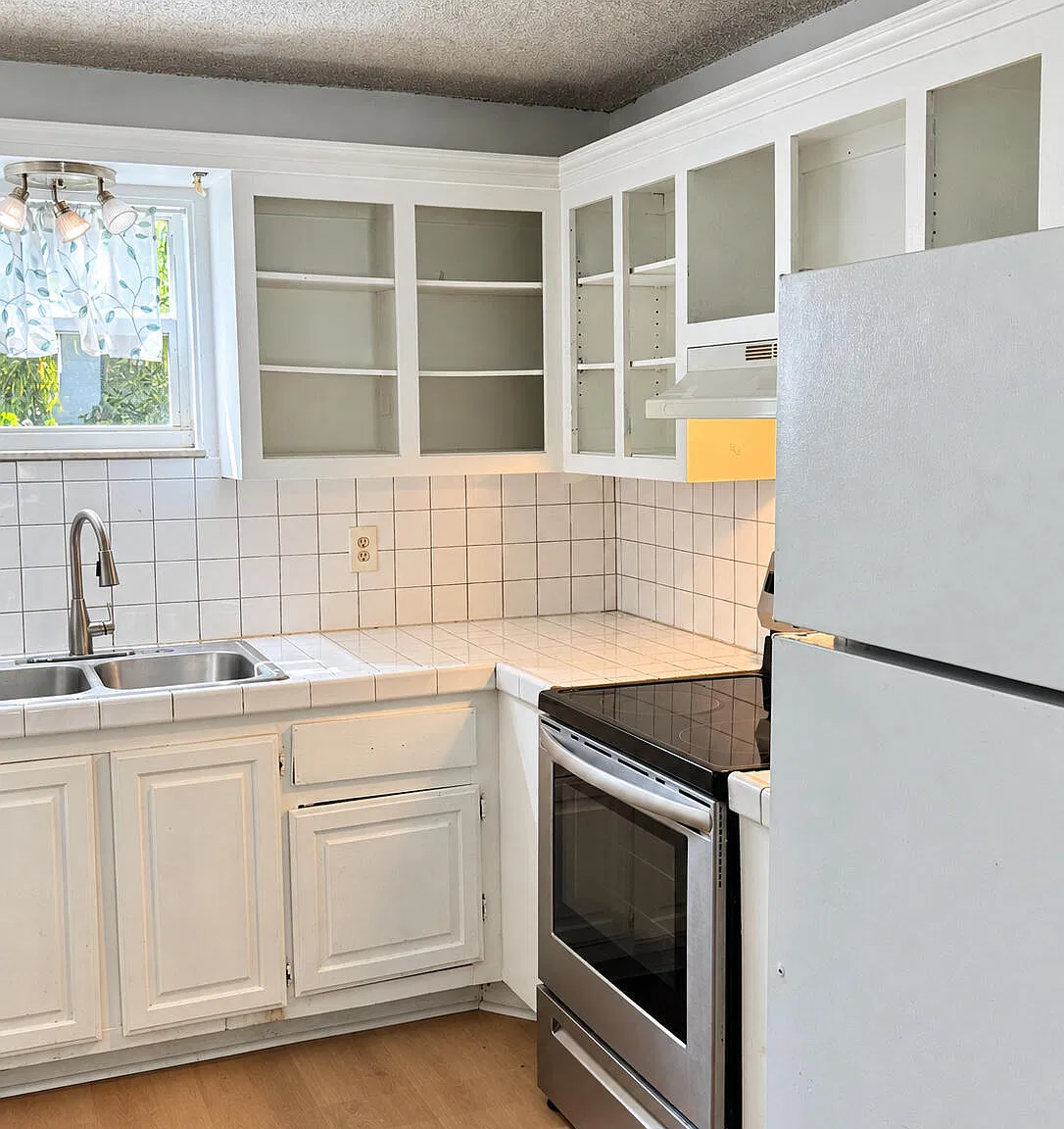 2 bed, 1.0 bath, 736 sqft, $2,000 — Photo 1