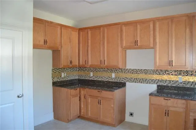 3 bed, 2.0 bath, 1340 sqft, $1,700 — Photo 4