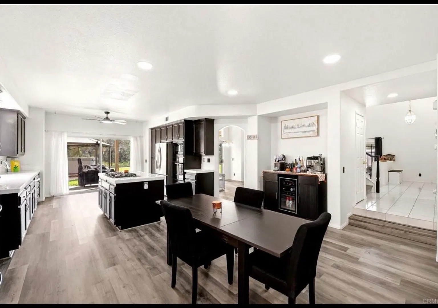 Beautiful 4-bedroom, 3-bathroom home for rent in Temecula! — Photo 2