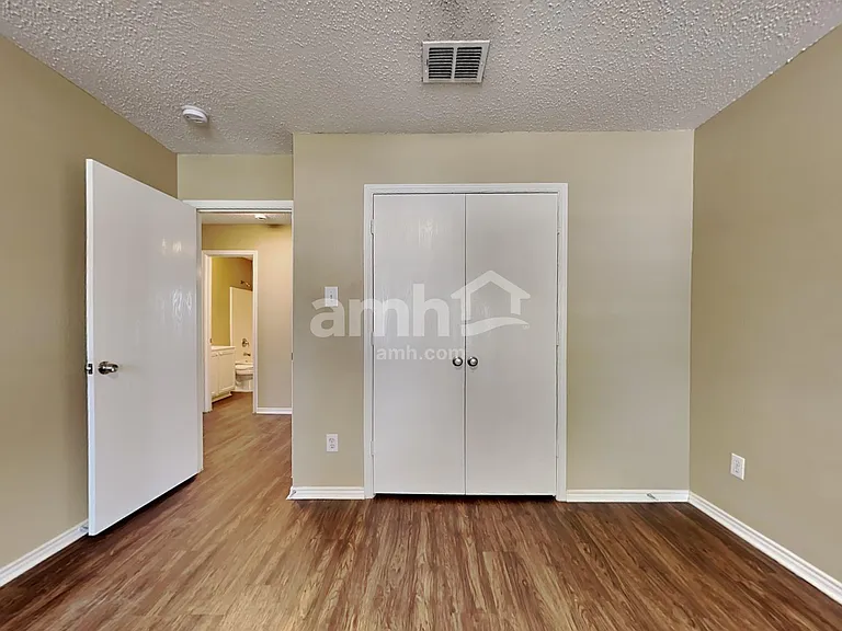 4609 Green Meadow Dr — Photo 20