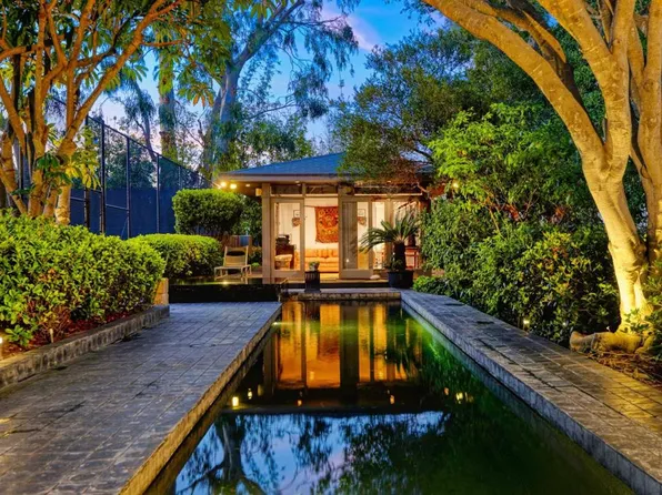 567 Gage Ln, San Diego, CA 92106