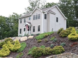 3 Housatonic Rise, Shelton, CT 06484