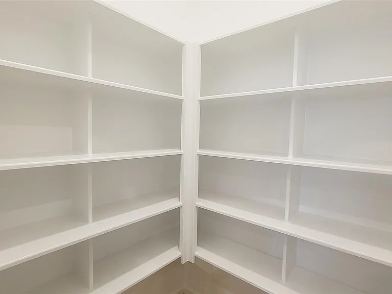 21523 Banpo Bend Dr — Photo 16