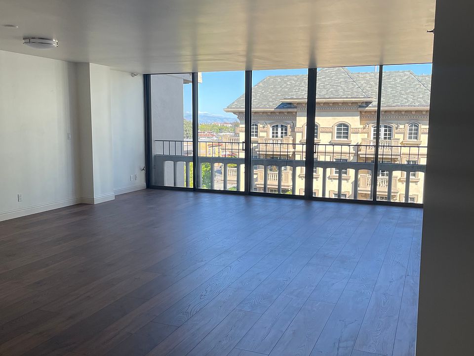 View from Kitchen out to 6th Avenue