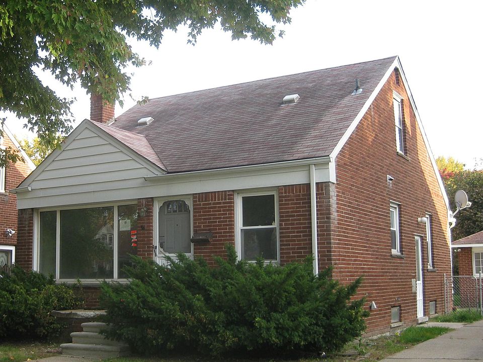 1st image of 1589 Moran Ave