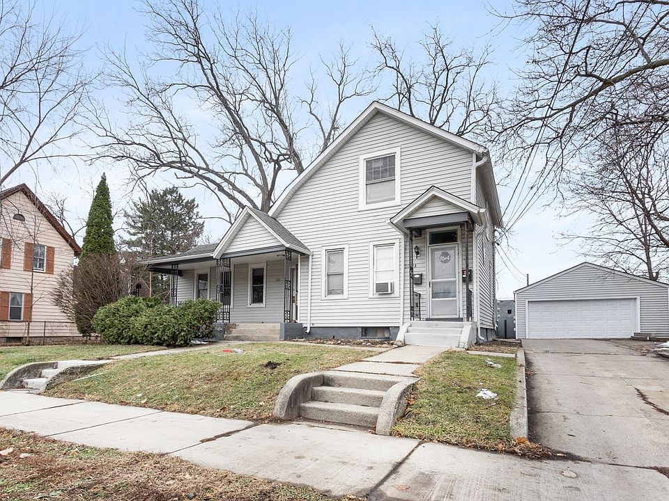 1st image of 208 Moseley St