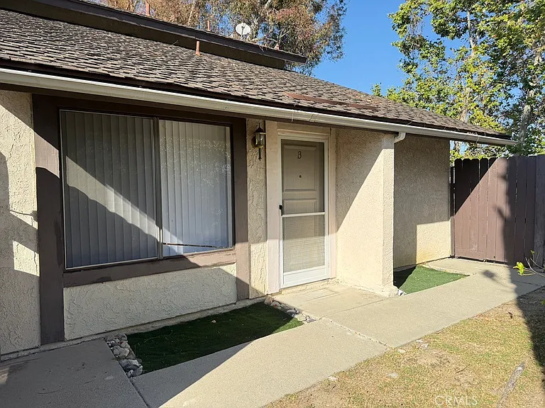 2341 Cravath Ct #B — Photo 1