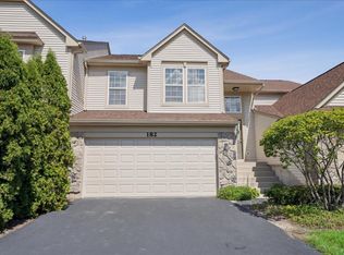 182 W Chatham Ln #182, Round Lake, IL 60073