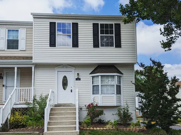 118 Hyde Park #113, Stafford, VA 22556