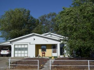 2108 N Fairview Ave, Farmington, NM 87401