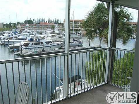 2nd image of 37 Yacht Club Dr APT 305