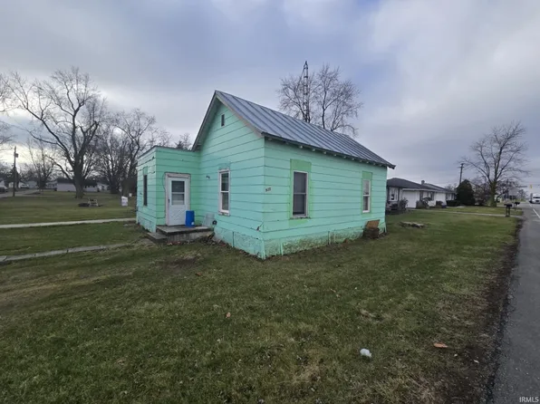 935 W Votaw St, Portland, IN 47371