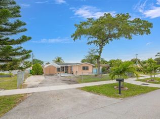 2040 SW 42nd Ave, Fort Lauderdale, FL 33317