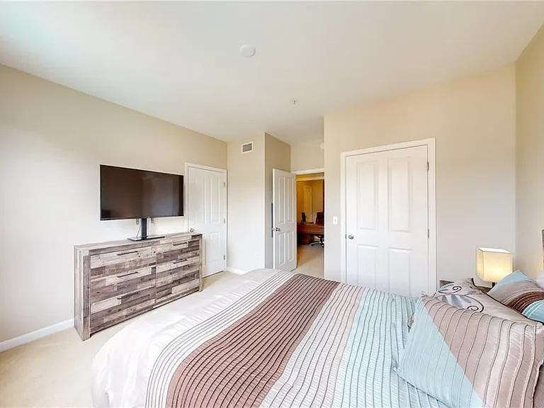 1000 Providence Pl #454 — Photo 15