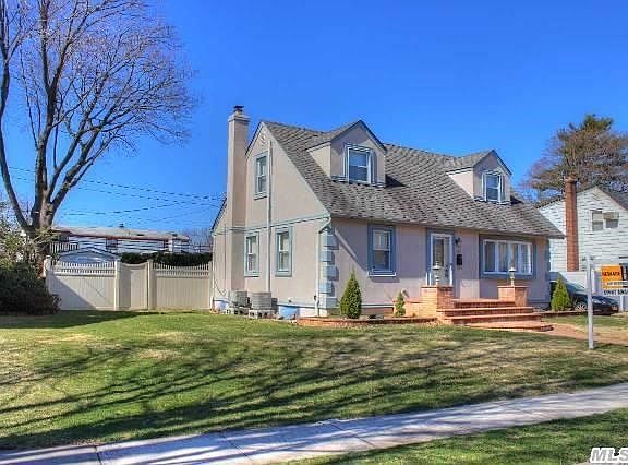 2nd image of 837 Elda Ln