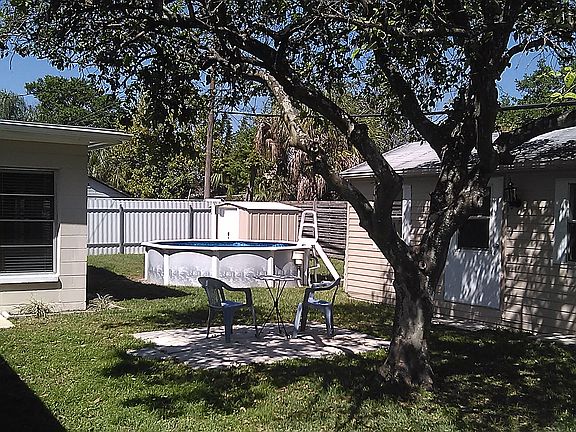 4th image of 6013 45th Ave N