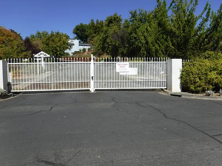 3508 Marina Ct N — Photo 15