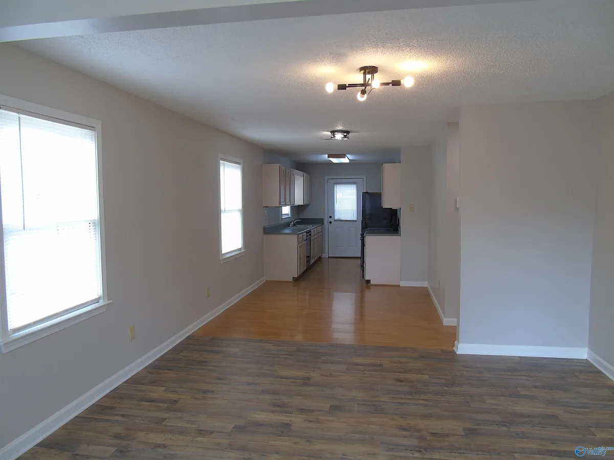 Building Photo - 1503 E Rison Ave NE