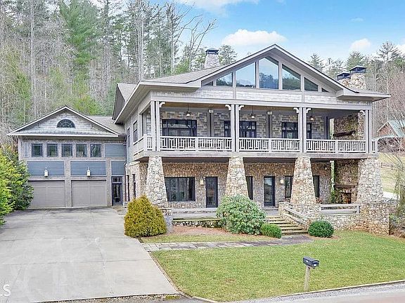 2nd image of 252 Bear Gap Rd