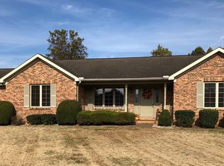 6330 Midway Manor Dr, Mount Vernon, IN 47620