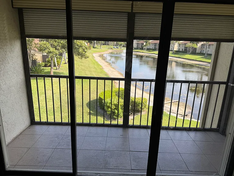 726 Sunny Pine Way #B2 — Photo 9