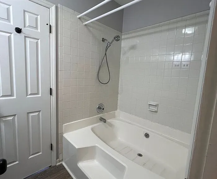 3218 Selwyn Farms Ln #1 — Photo 9
