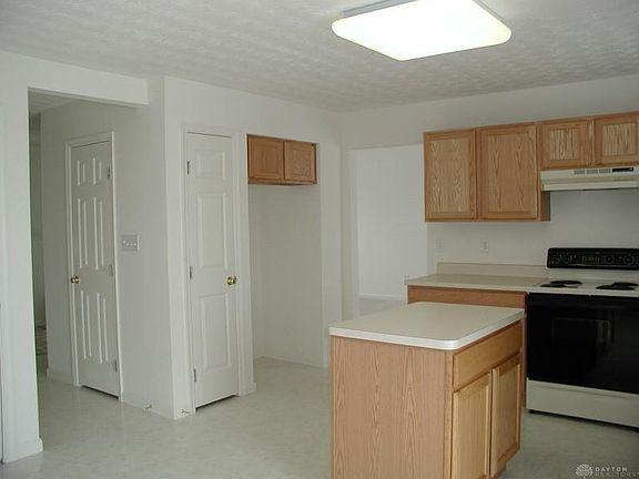 5th image of 10074 Edgerton Dr
